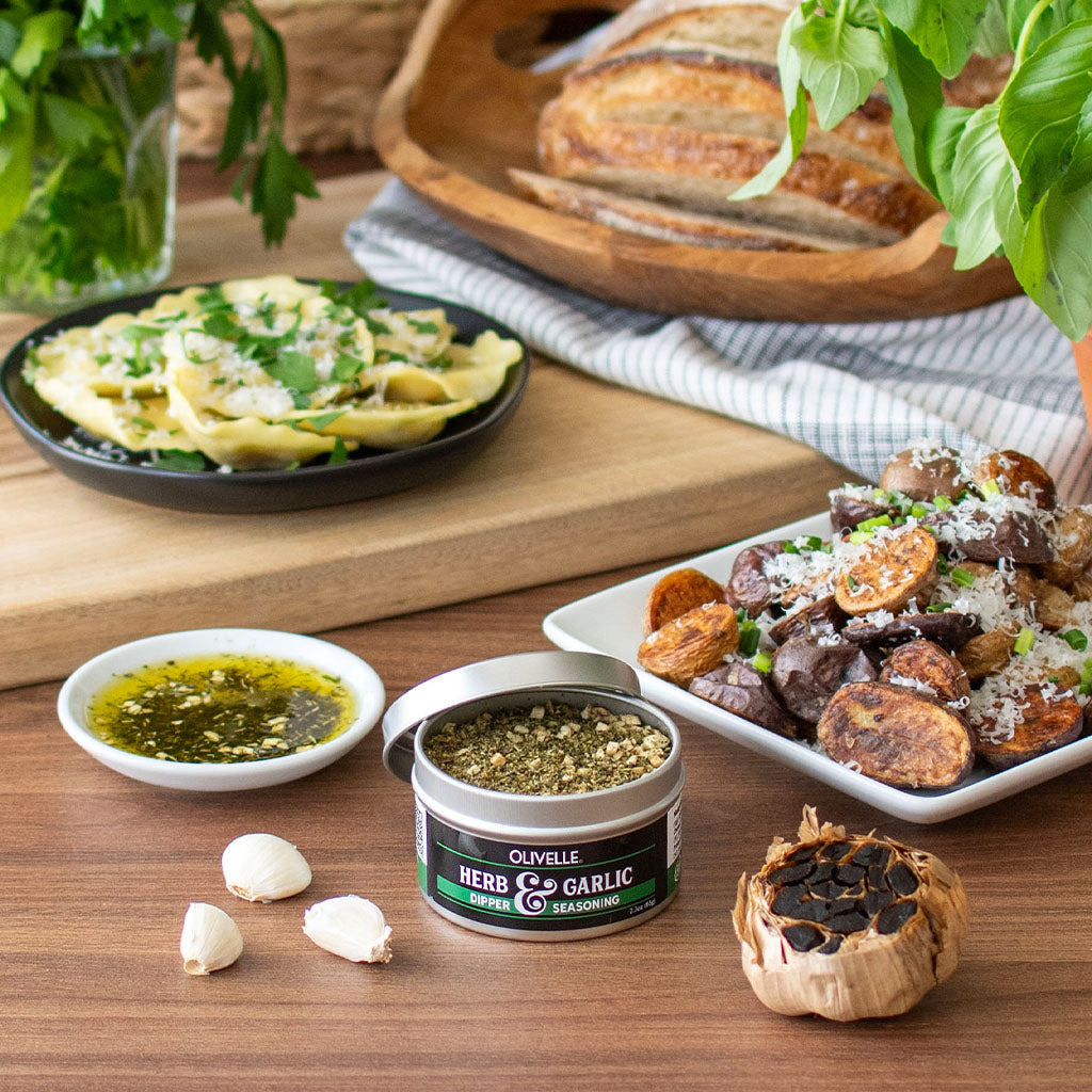 Herb & Garlic Dipper and Seasoning