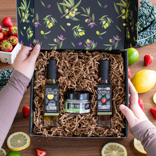 Strawberry Kale Salad Recipe Gift Kit | Olivelle The Art of Flavor®
